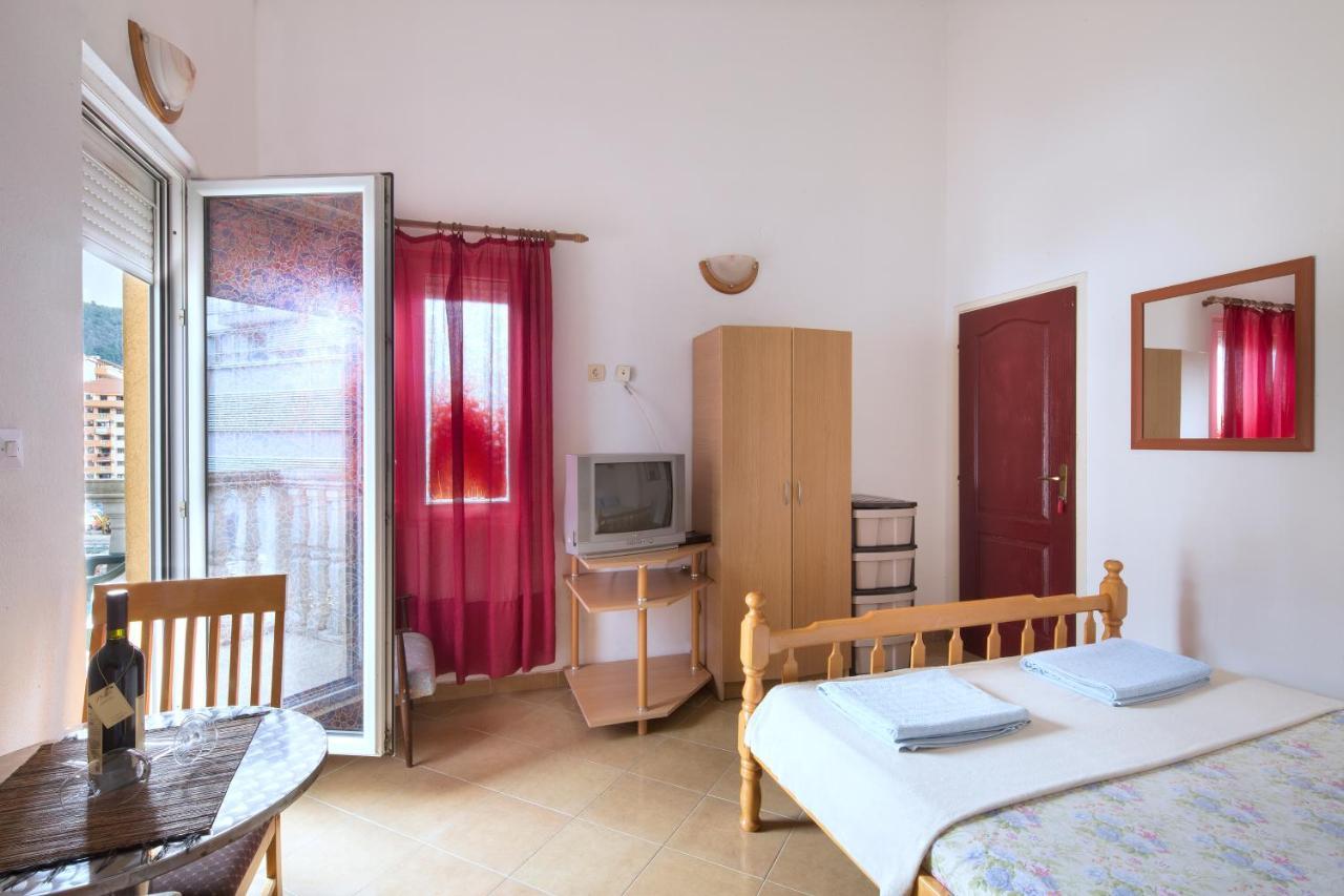 Apartments Antic Budva Bagian luar foto