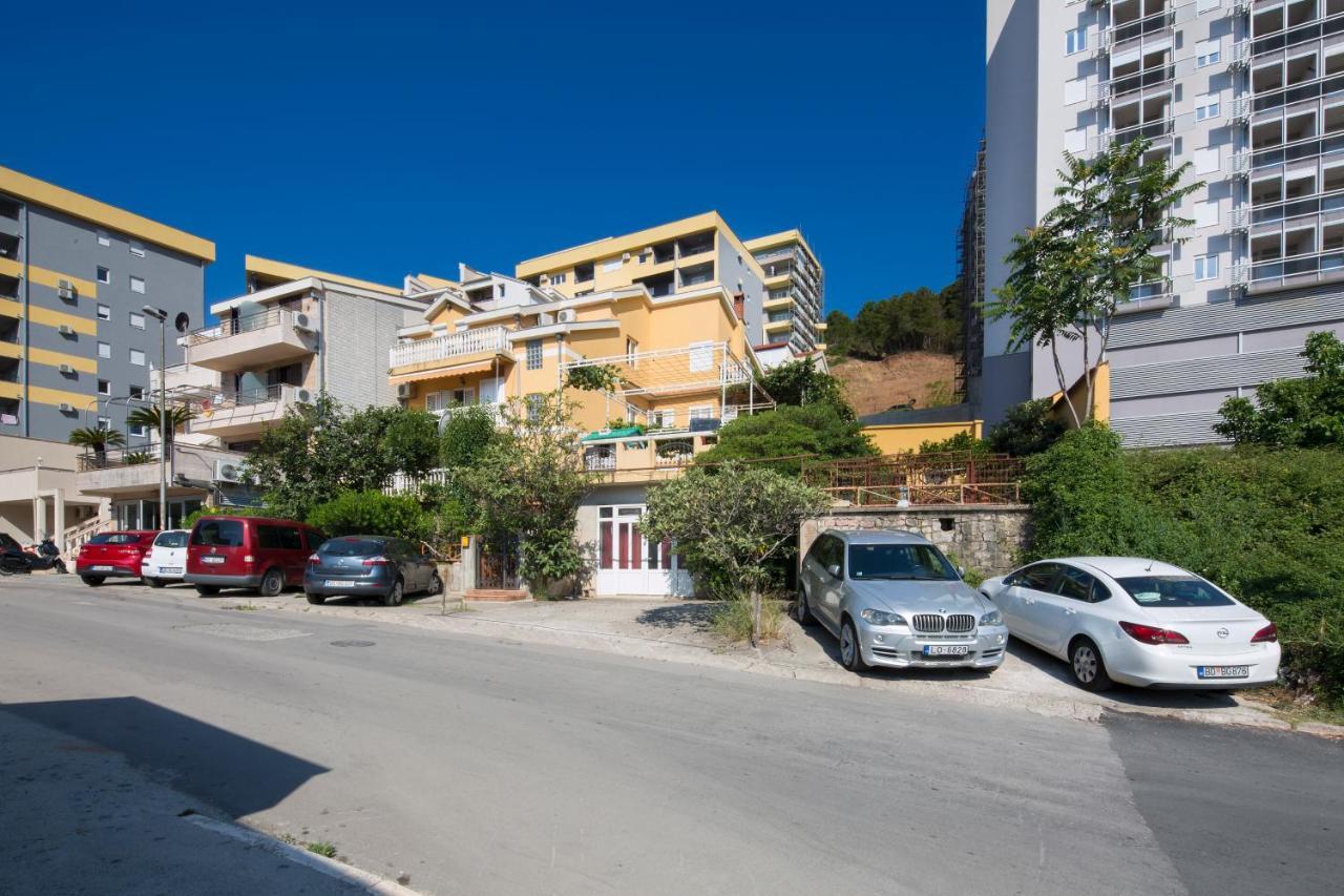 Apartments Antic Budva Bagian luar foto